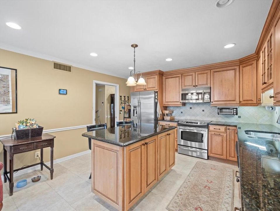 For Sale: $775,000 (4 beds, 2 baths, 2816 Square Feet)