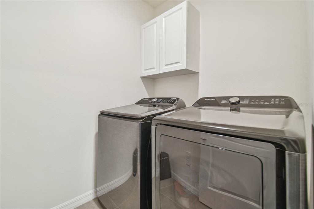 2nd floor laundry room