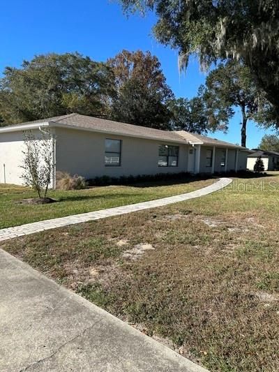 For Rent: $3,850 (4 beds, 3 baths, 2276 Square Feet)