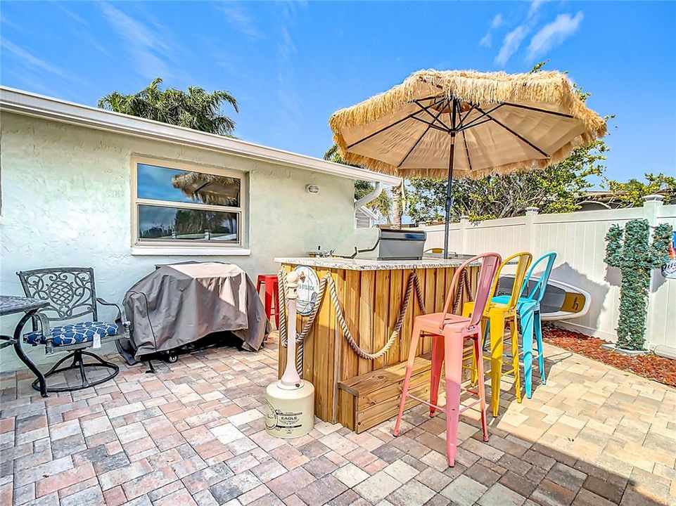 For Sale: $495,000 (2 beds, 2 baths, 1402 Square Feet)