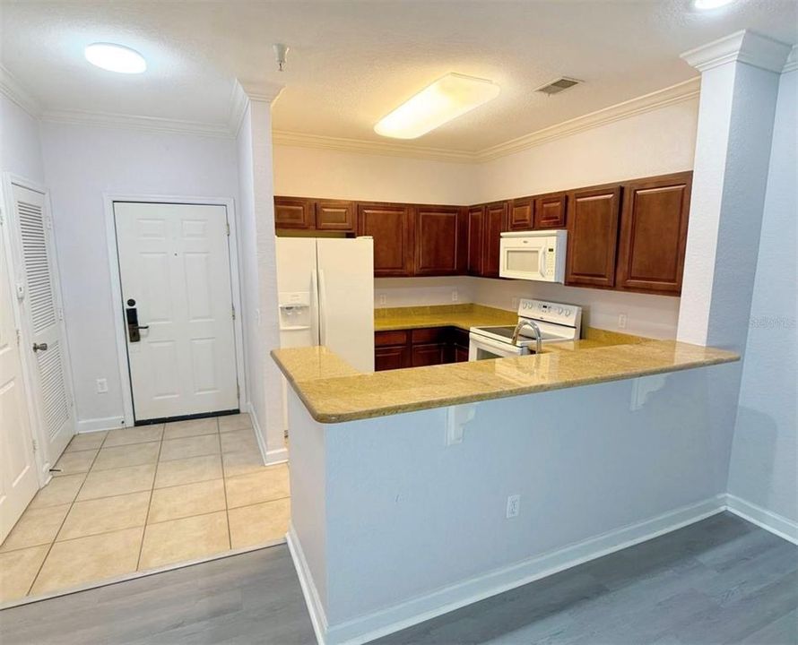 For Rent: $2,050 (3 beds, 2 baths, 1244 Square Feet)