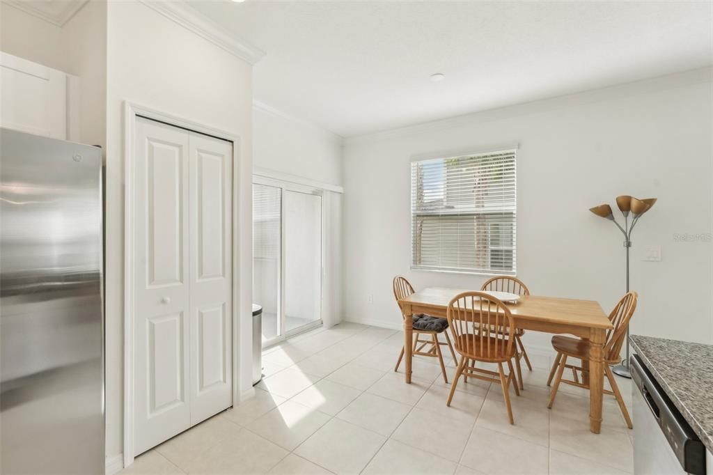 For Sale: $255,000 (2 beds, 2 baths, 1541 Square Feet)