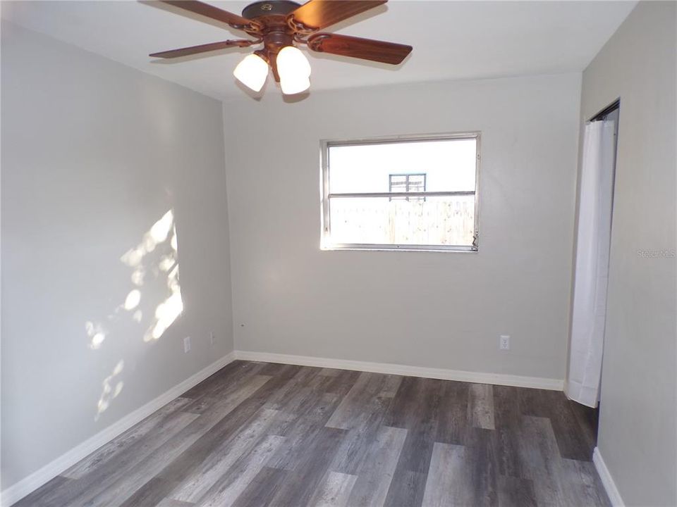 For Sale: $365,000 (3 beds, 1 baths, 1040 Square Feet)