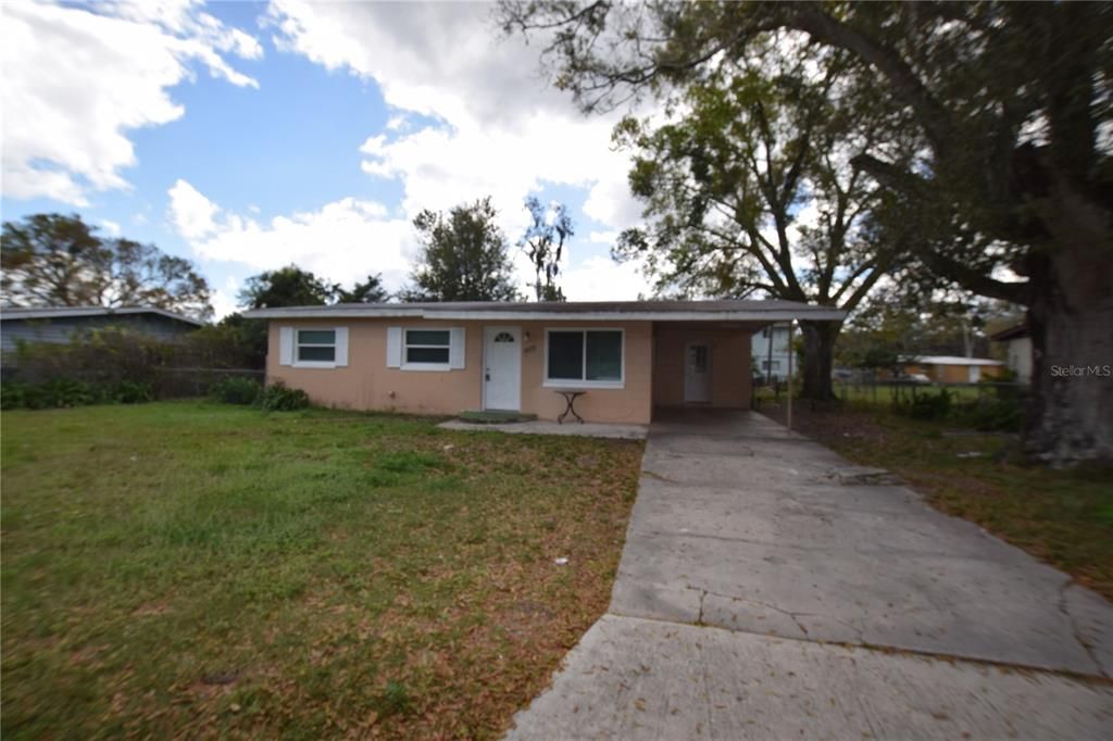 Recently Rented: $1,500 (3 beds, 1 baths, 1036 Square Feet)