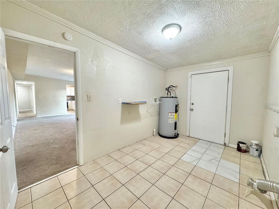 Utility room with washer/dryer hookup