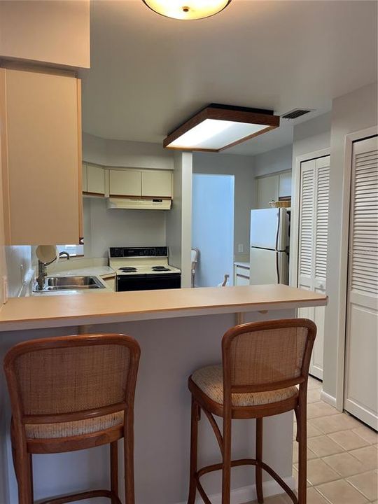 For Rent: $3,000 (3 beds, 2 baths, 1875 Square Feet)