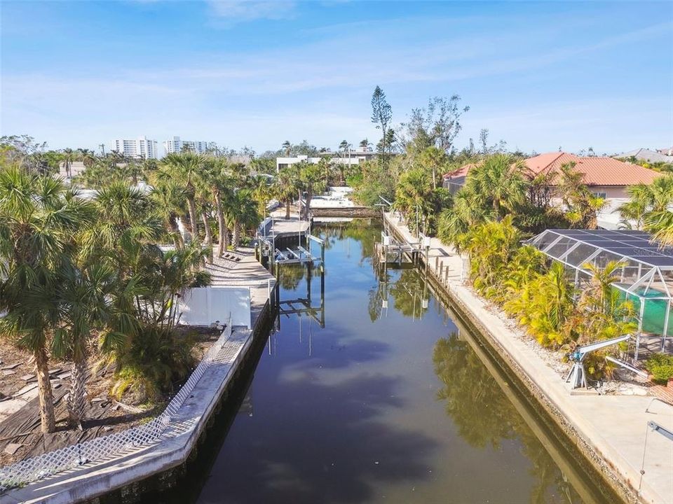 House is on the right hand side.  You can see the davits and the lanai.