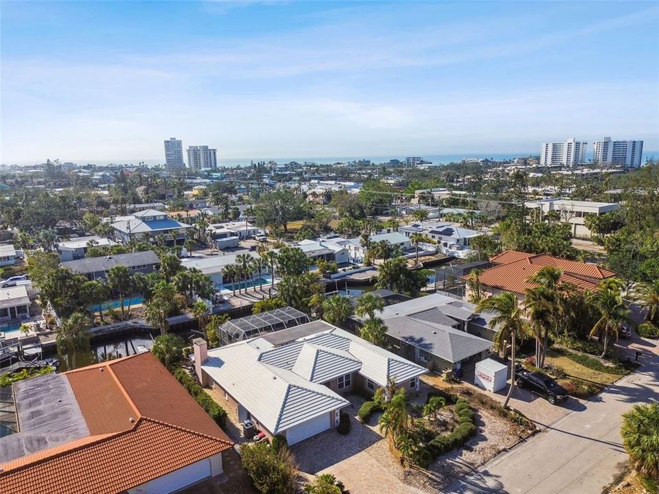 For Sale: $1,400,000 (3 beds, 3 baths, 2198 Square Feet)