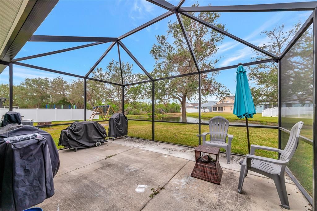 Active With Contract: $335,000 (3 beds, 2 baths, 1845 Square Feet)