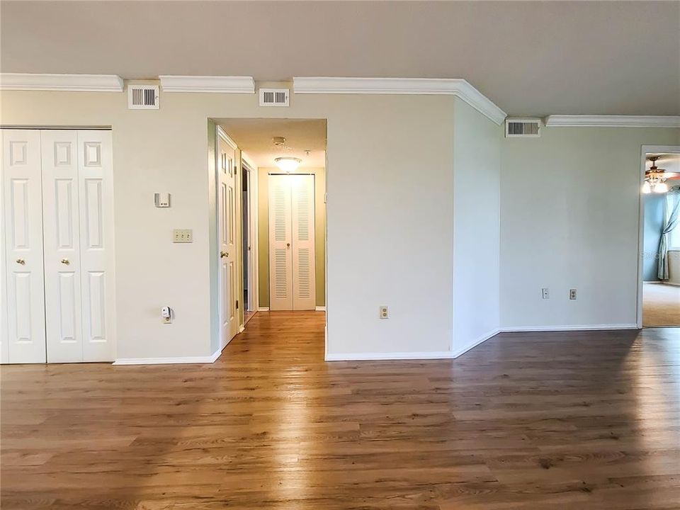 For Rent: $2,495 (2 beds, 2 baths, 984 Square Feet)