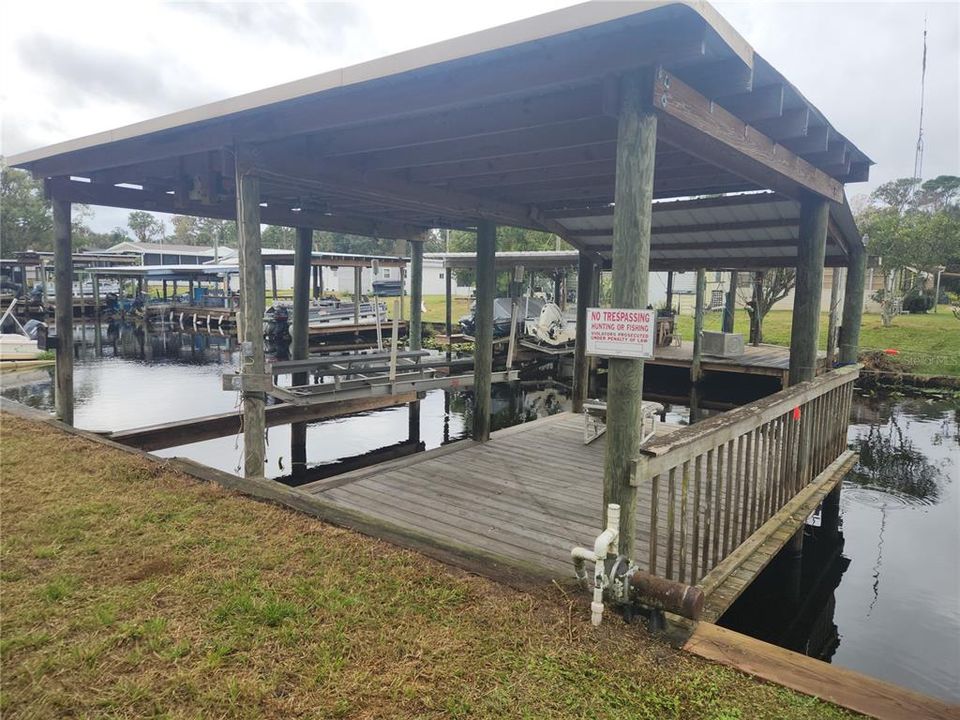 Dock/Boat Lift