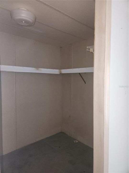 Primary Walkin Closet