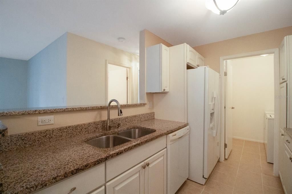 Kitchen in great condition.