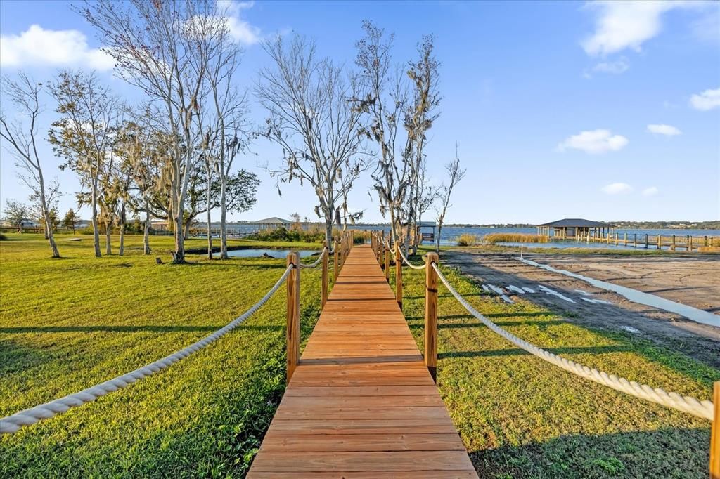 Dock walkway