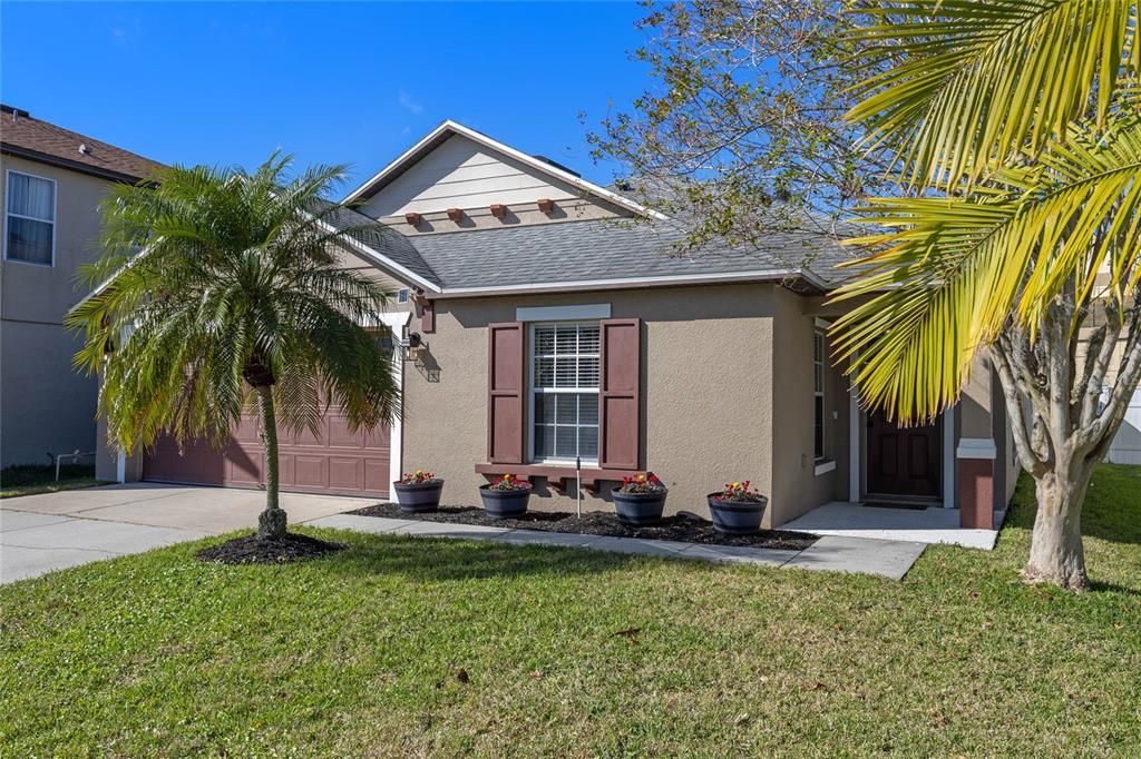 For Sale: $479,000 (4 beds, 2 baths, 1960 Square Feet)