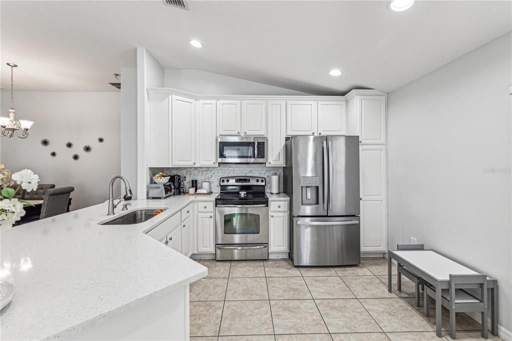 For Sale: $489,000 (4 beds, 2 baths, 1713 Square Feet)