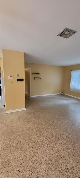 For Rent: $1,975 (3 beds, 2 baths, 1210 Square Feet)