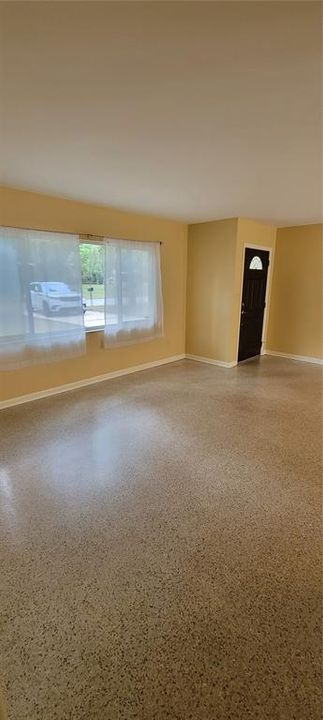 For Rent: $1,975 (3 beds, 2 baths, 1210 Square Feet)