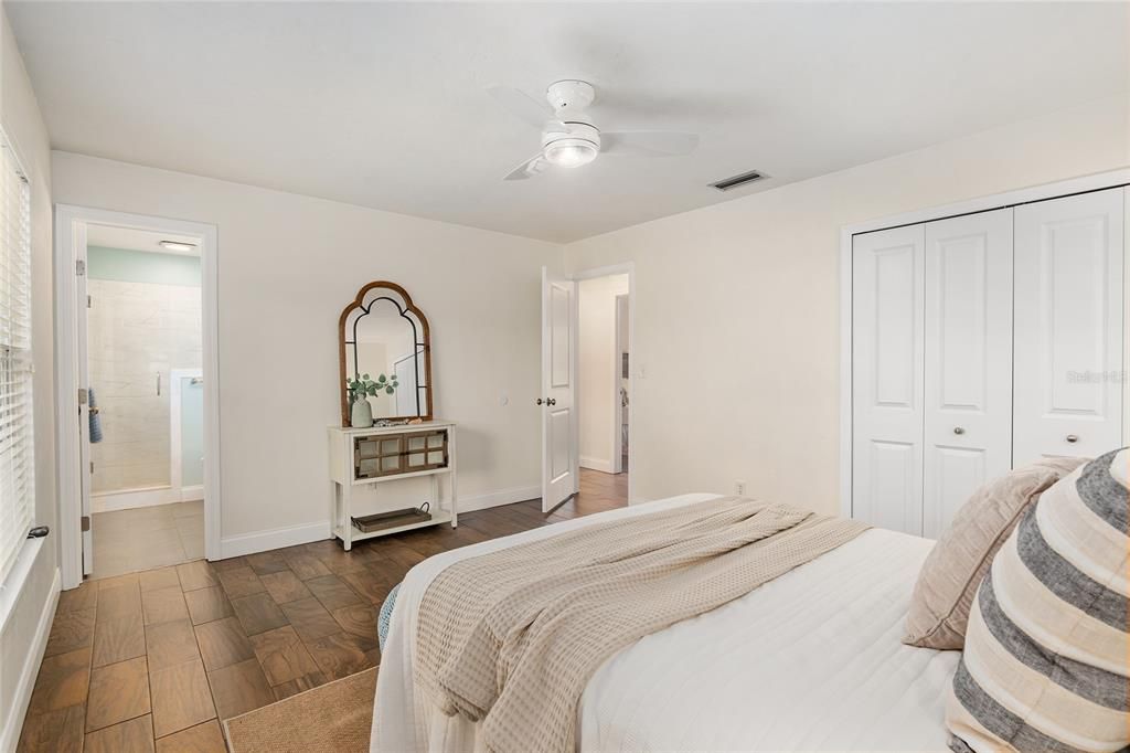 For Sale: $297,707 (3 beds, 2 baths, 1321 Square Feet)