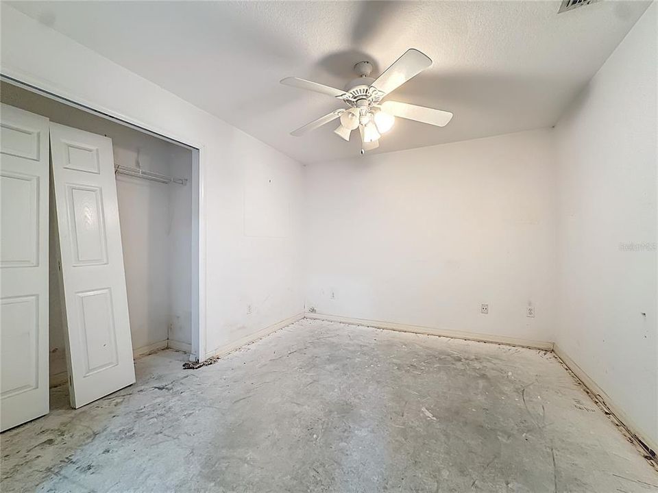 For Sale: $199,900 (2 beds, 2 baths, 1379 Square Feet)