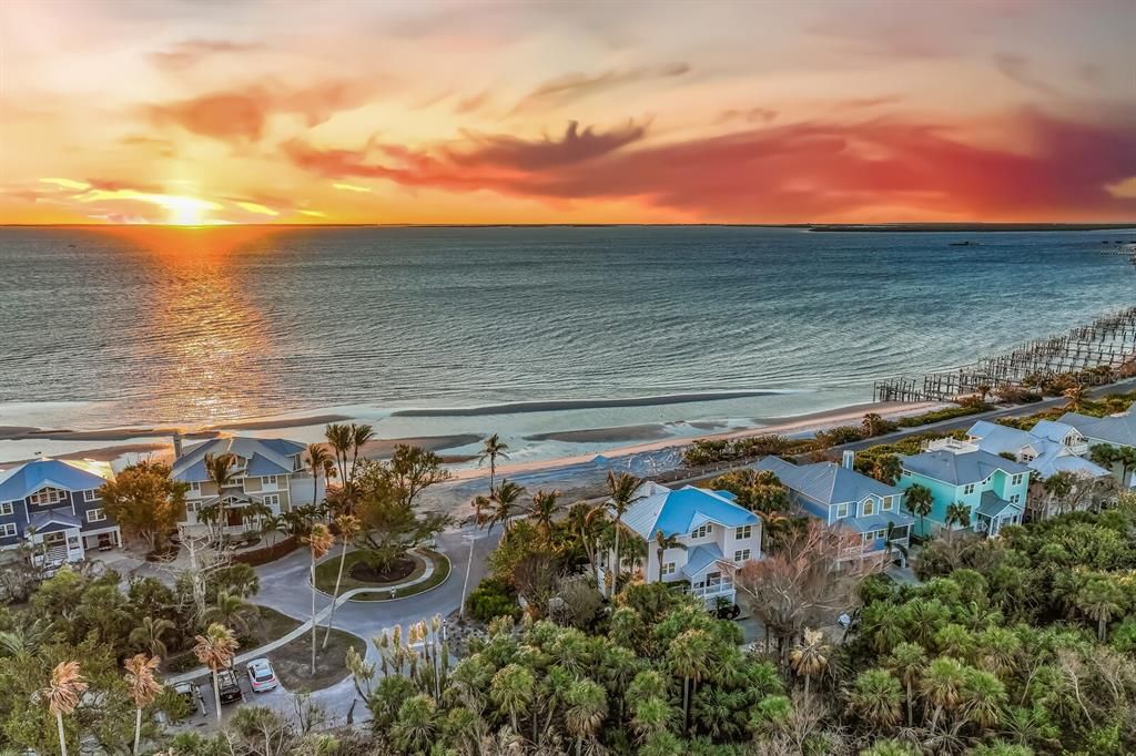 For Sale: $6,750,000 (3 beds, 3 baths, 2909 Square Feet)