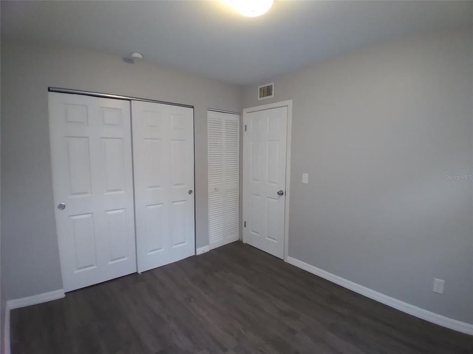 For Rent: $1,295 (1 beds, 1 baths, 1036 Square Feet)