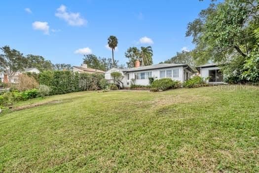 For Sale: $2,000,000 (2 beds, 2 baths, 1721 Square Feet)