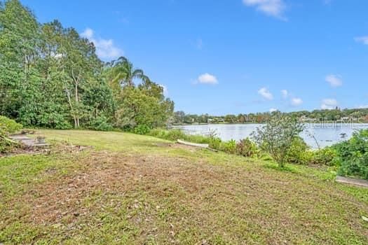 For Sale: $2,000,000 (2 beds, 2 baths, 1721 Square Feet)