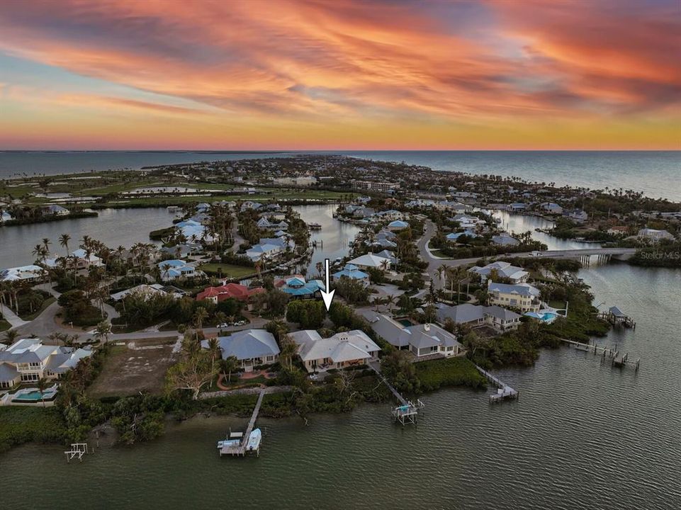 For Sale: $8,450,000 (3 beds, 3 baths, 3546 Square Feet)