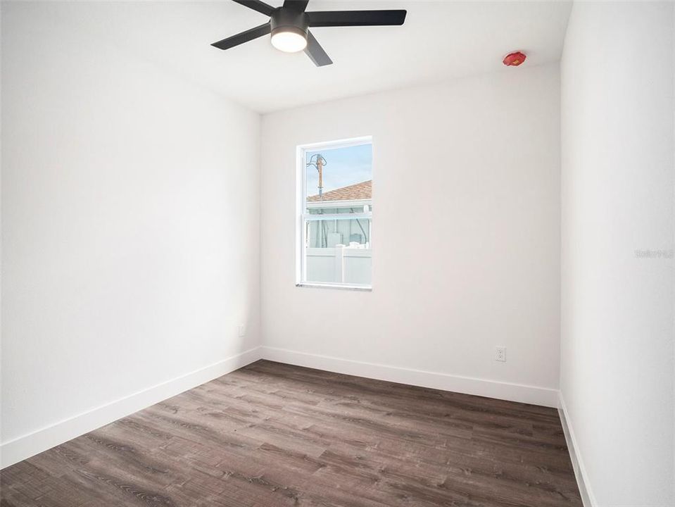 For Sale: $499,900 (3 beds, 2 baths, 1667 Square Feet)