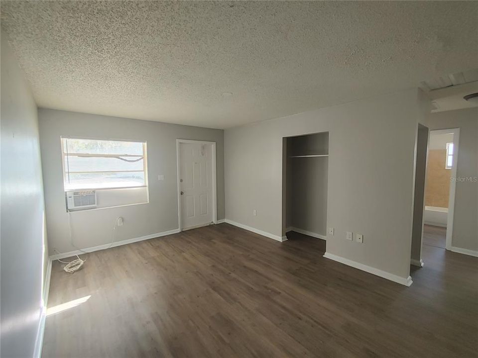 For Rent: $1,095 (2 beds, 1 baths, 751 Square Feet)