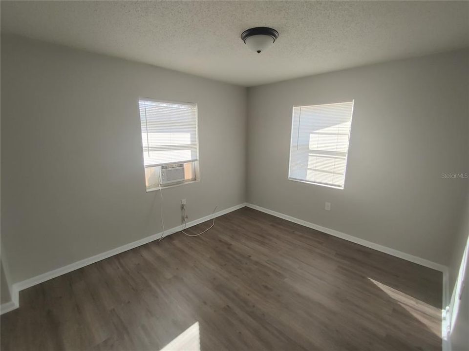 For Rent: $1,095 (2 beds, 1 baths, 751 Square Feet)