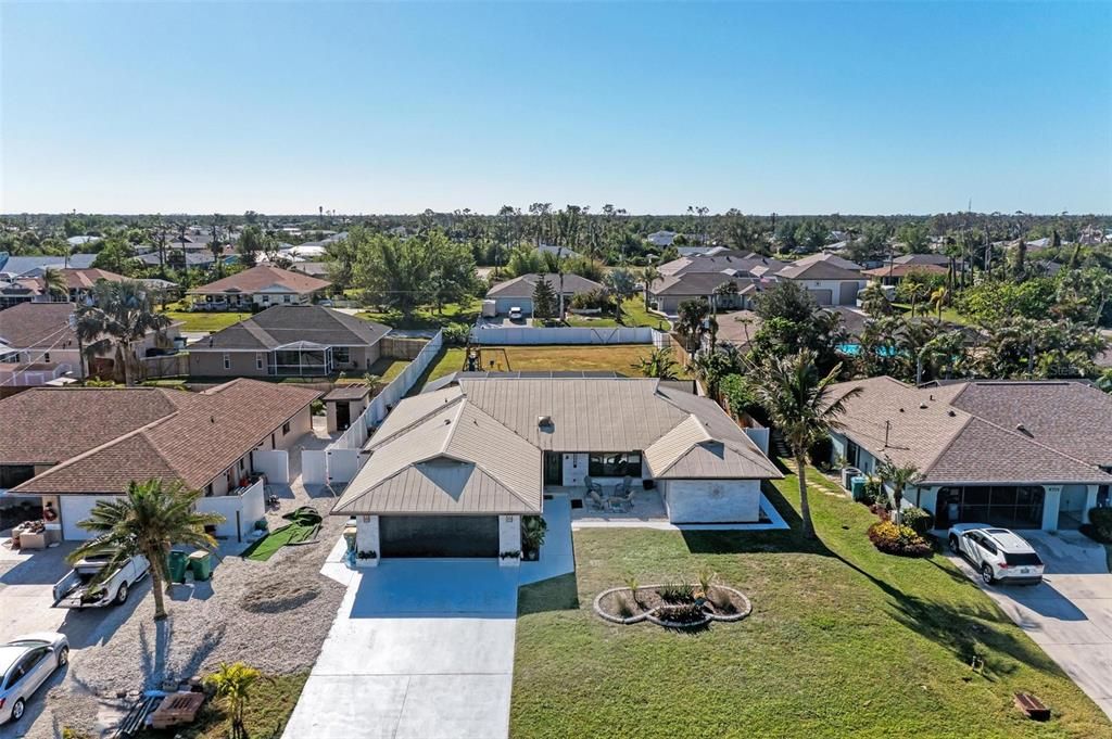 For Sale: $599,000 (3 beds, 2 baths, 1985 Square Feet)