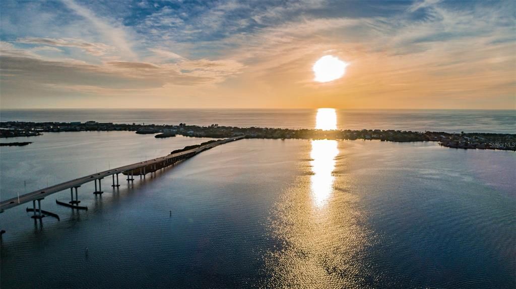 На продажу: $299,000 (1 спален, 2 ванн, 1050 Квадратных фут)