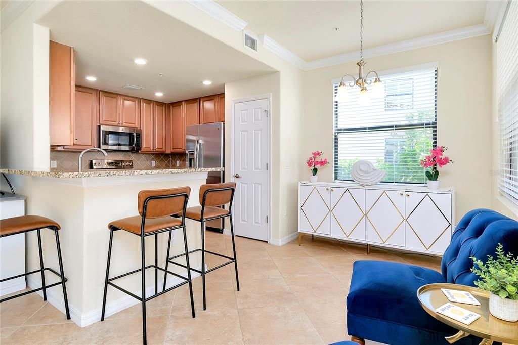 Breakfast Nook and Breakfast Bar