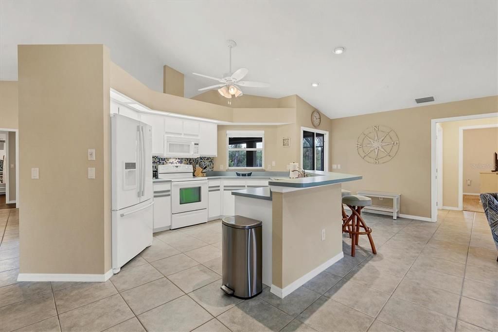 For Sale: $874,900 (3 beds, 2 baths, 2330 Square Feet)