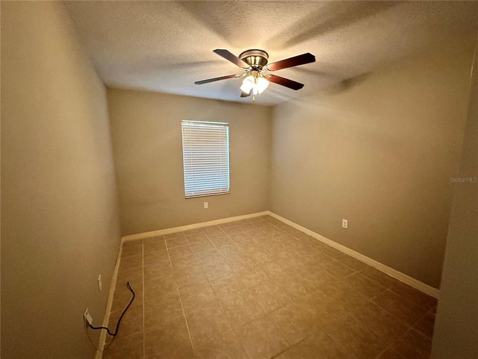 For Rent: $1,600 (3 beds, 2 baths, 1452 Square Feet)