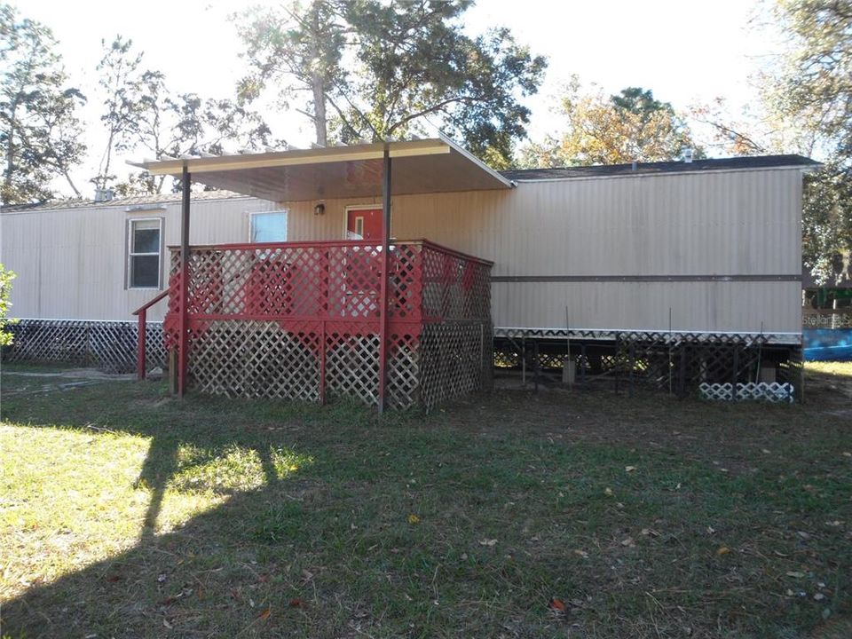 For Sale: $100,000 (3 beds, 2 baths, 1056 Square Feet)