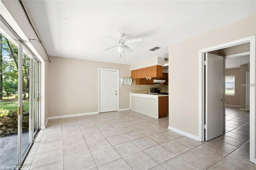 For Rent: $2,250 (3 beds, 2 baths, 1612 Square Feet)