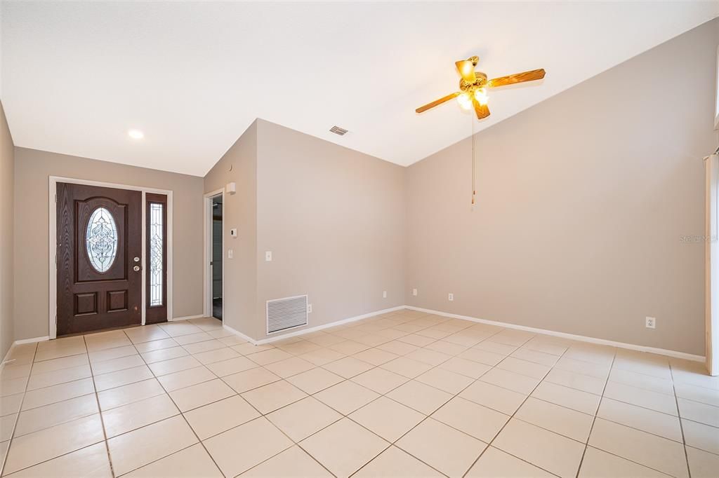 Foyer/Living Room