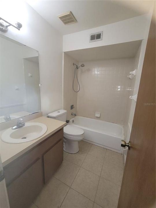 For Sale: $192,000 (2 beds, 2 baths, 1256 Square Feet)