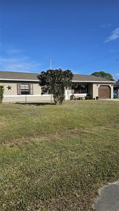 For Sale: $270,000 (3 beds, 2 baths, 1278 Square Feet)