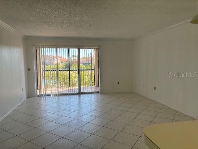 For Rent: $1,649 (1 beds, 1 baths, 713 Square Feet)