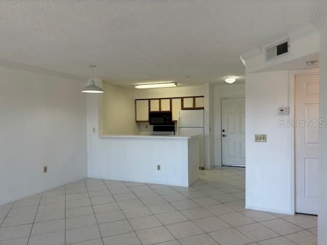 For Rent: $1,649 (1 beds, 1 baths, 713 Square Feet)