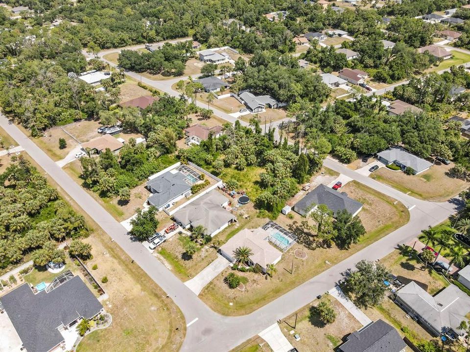 For Sale: $325,000 (3 beds, 2 baths, 1416 Square Feet)