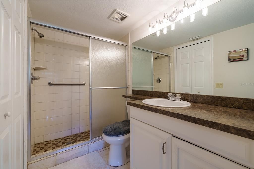 For Rent: $3,900 (2 beds, 2 baths, 848 Square Feet)