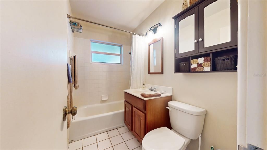 2nd Bathroom