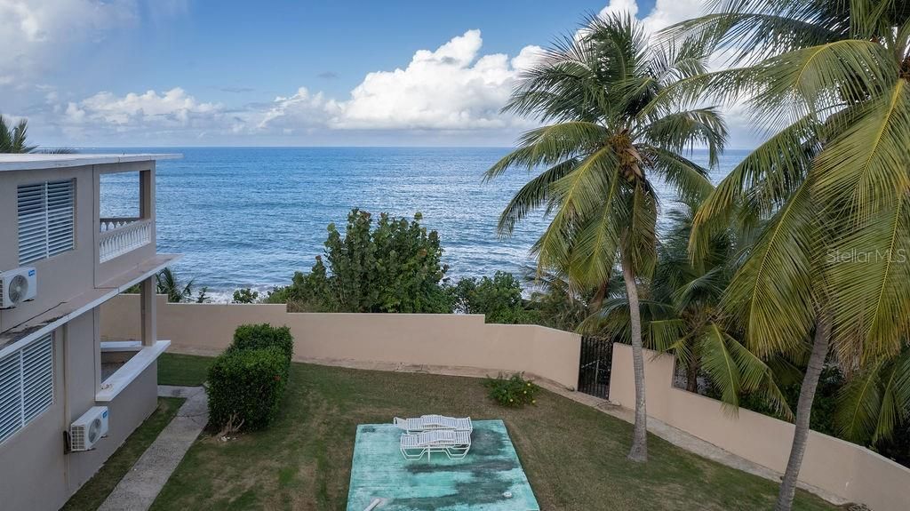 For Sale: $1,400,000 (7 beds, 4 baths, 2500 Square Feet)