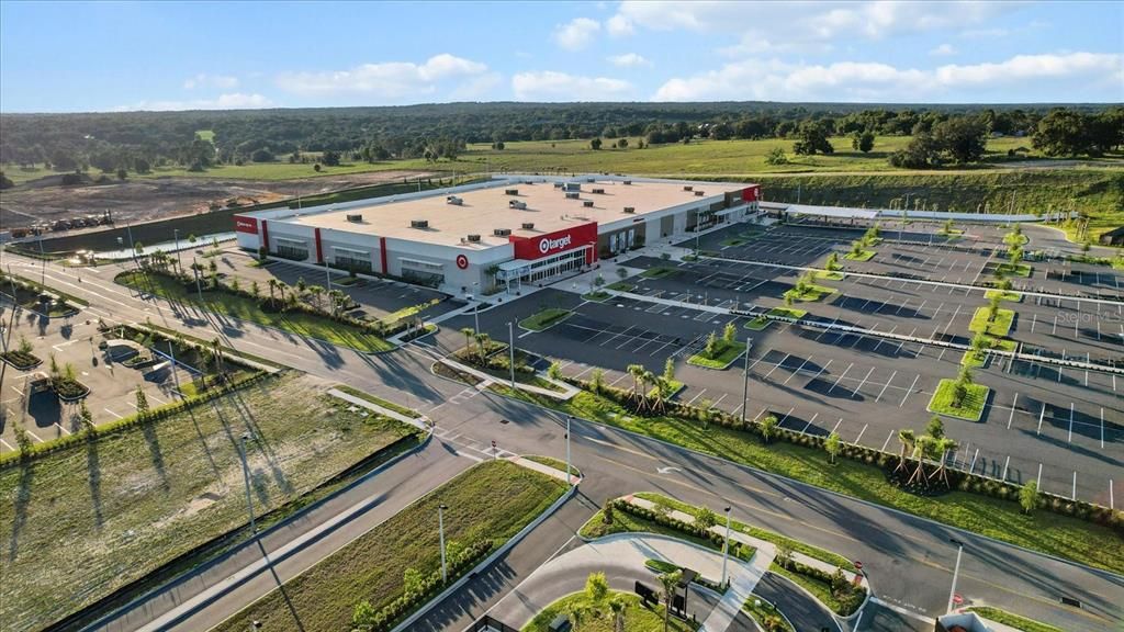 Под контрактом: $289,400 (4 спален, 2 ванн, 1635 Квадратных фут)