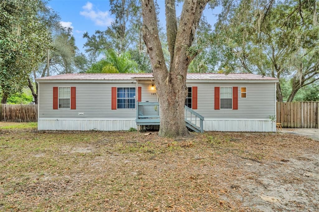 For Sale: $159,000 (3 beds, 2 baths, 1298 Square Feet)